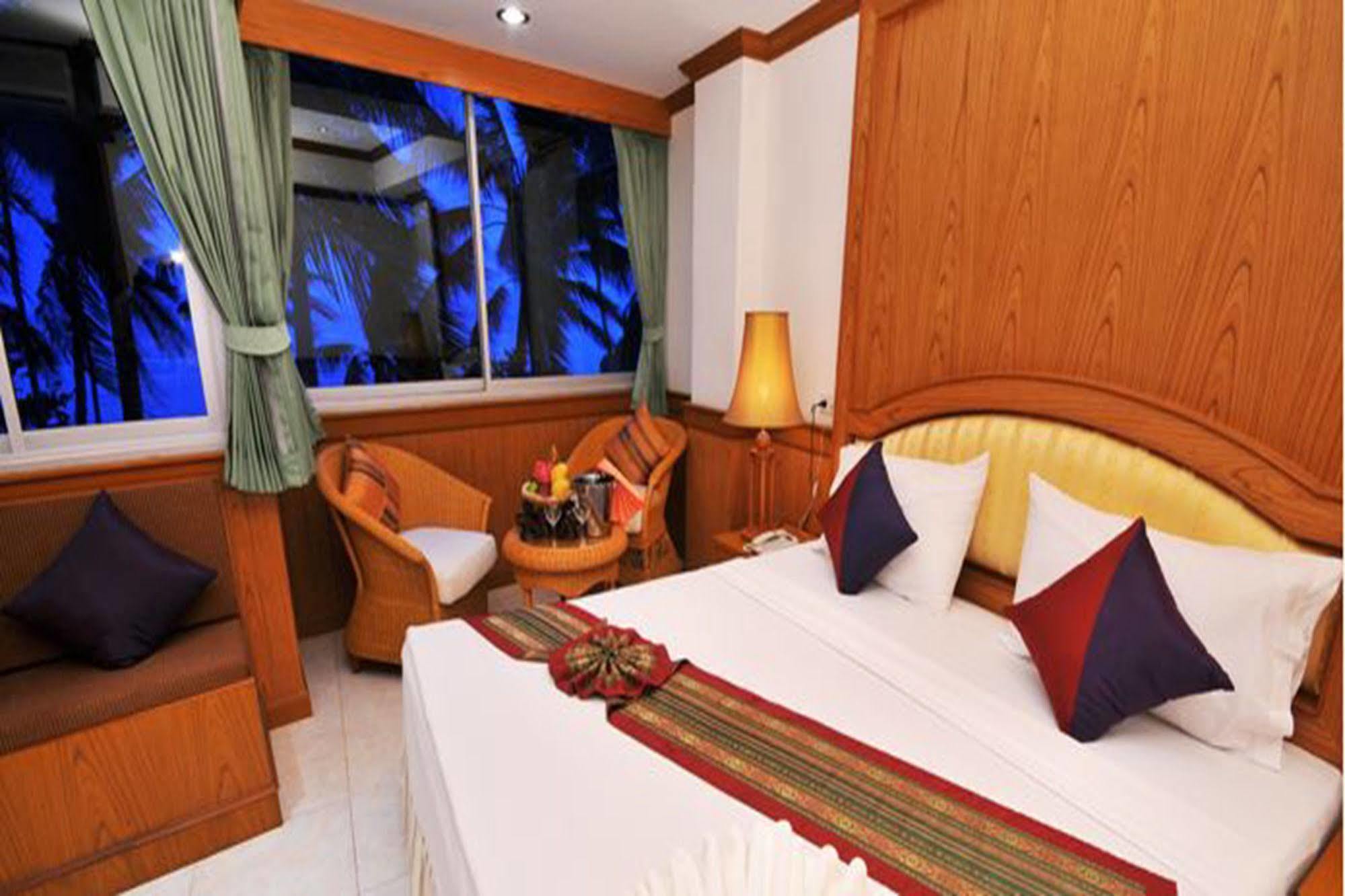 Grand Sea View Beach Resotel Lipa Noi Esterno foto